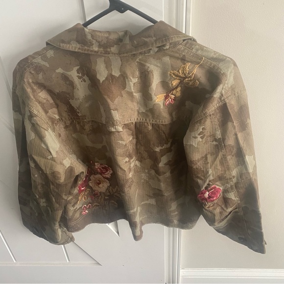 NWT Anthropologie Embroidered Camo Jacket - Picture 5 of 7